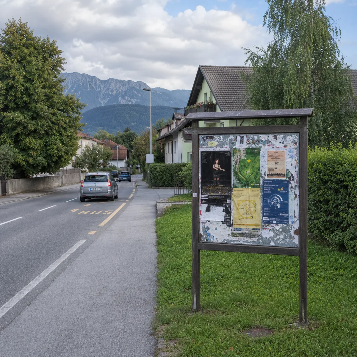Plakatno mesto v okolici — Radovljica